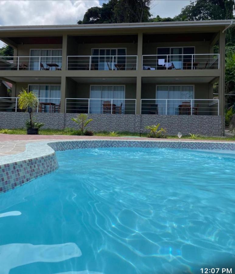 Auguste Holiday Residence Anse Etoile エクステリア 写真