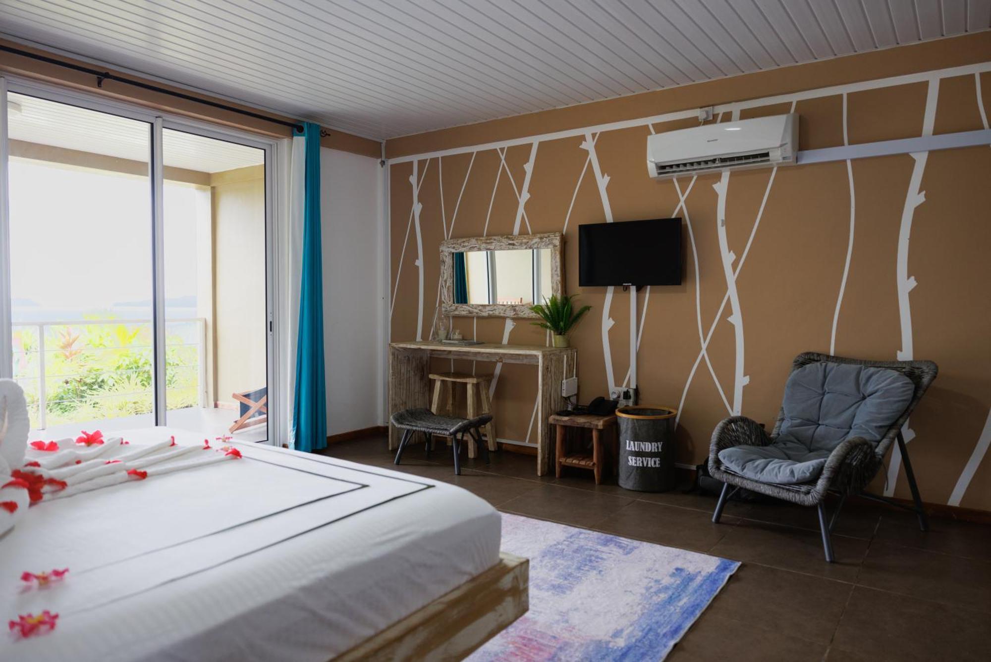 Auguste Holiday Residence Anse Etoile エクステリア 写真