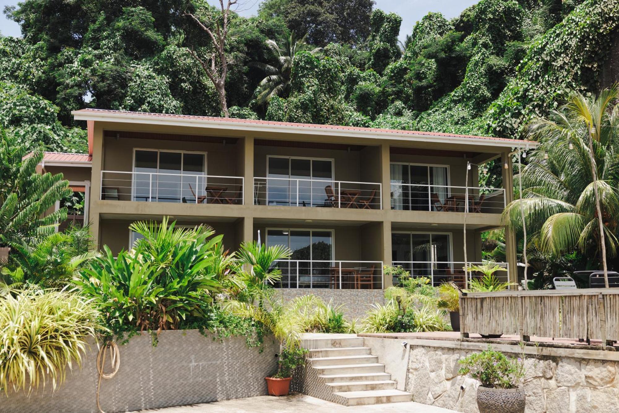 Auguste Holiday Residence Anse Etoile エクステリア 写真