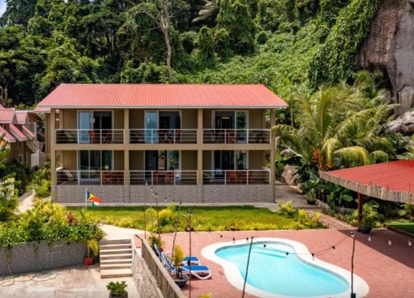 Auguste Holiday Residence Anse Etoile エクステリア 写真